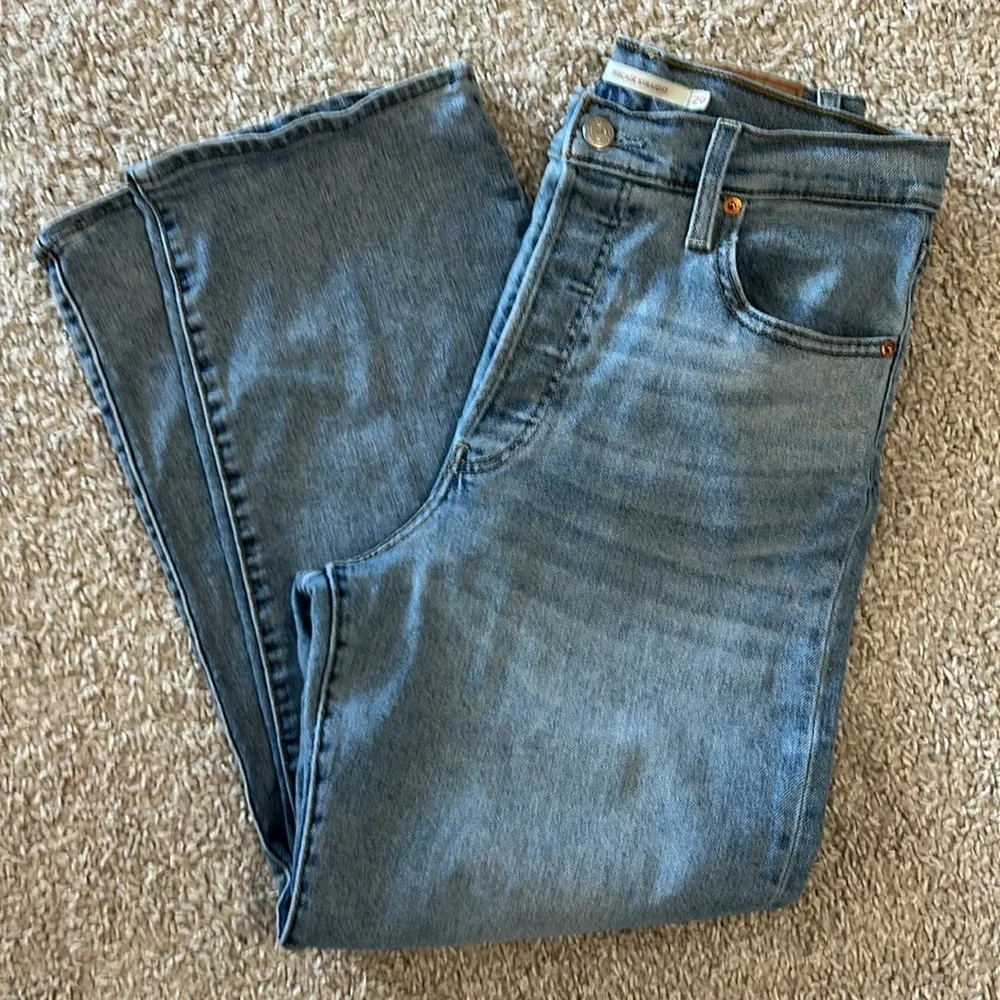 Levi's Ribcage Women's Straight Leg Jeans in Lightwash Blue - Picture 7 of 7